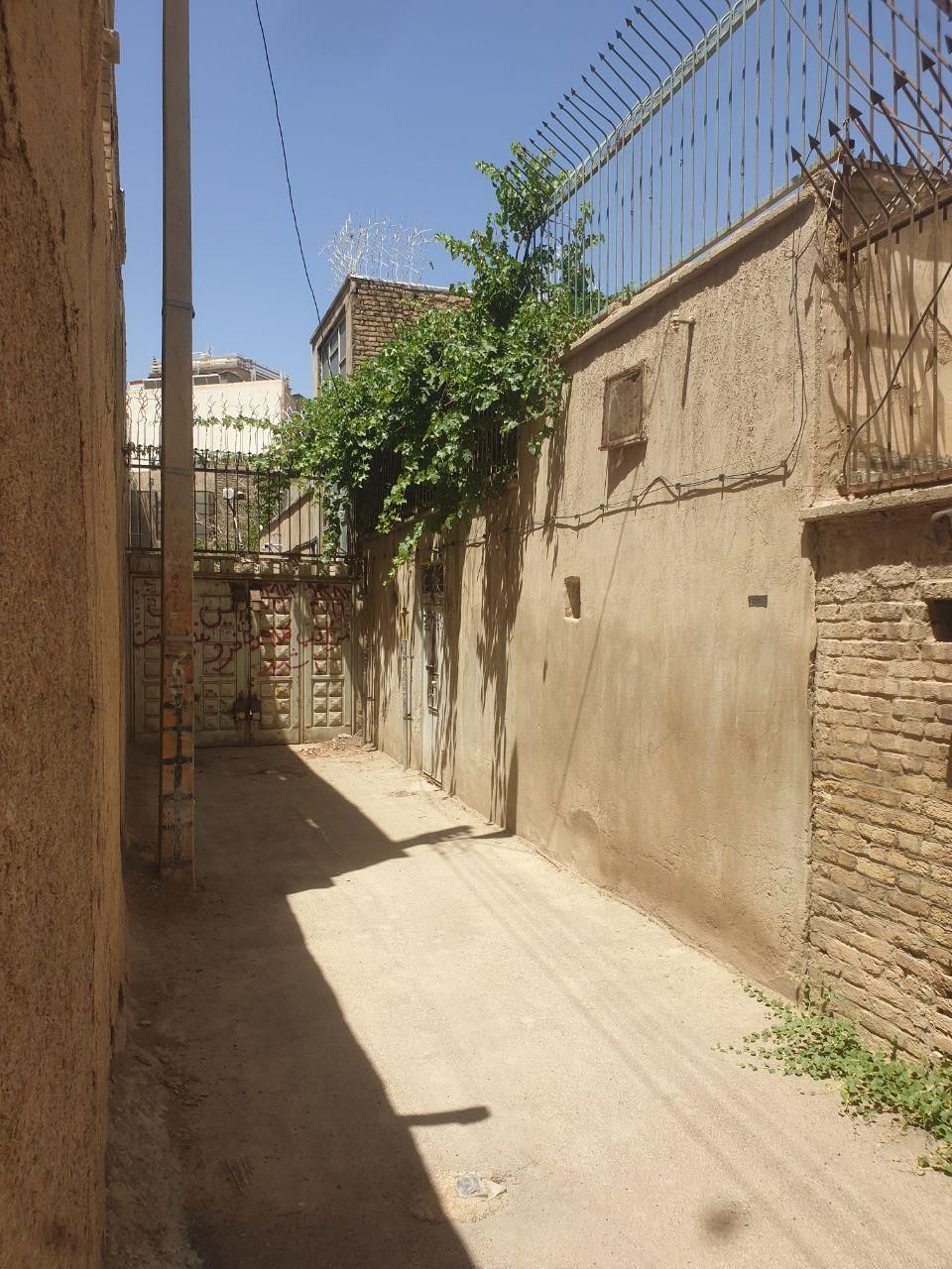 فروش خانه ویلایی کلنگی ۱۶۰متری  در چرخاب|فروش خانه و ویلا|اصفهان, چرخاب|دیوار
