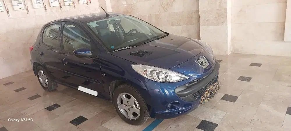 پژو 207  با گیربکس اتوماتیک بسیار تمیز در حد صفر|خودرو سواری و وانت|تهران, پونک|دیوار