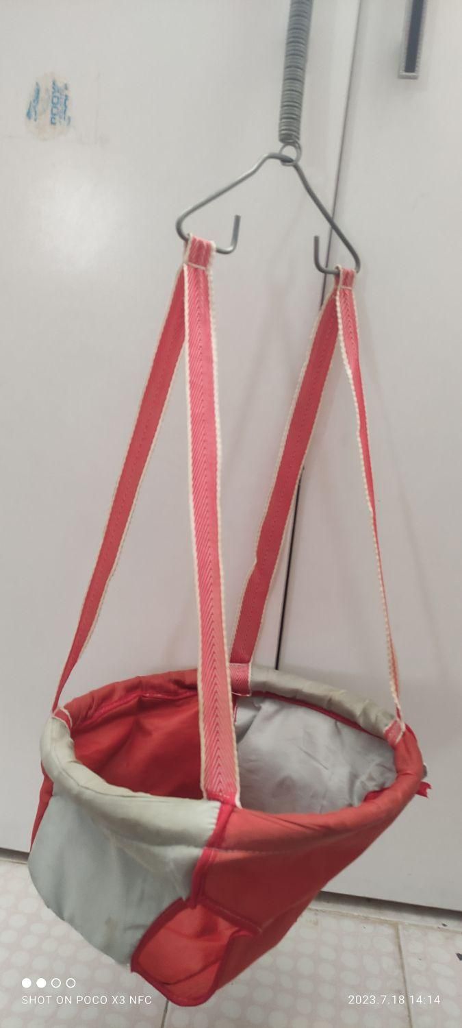 یکسری لوازم بچه|کالسکه و لوازم جانبی|خمینیشهر, |دیوار