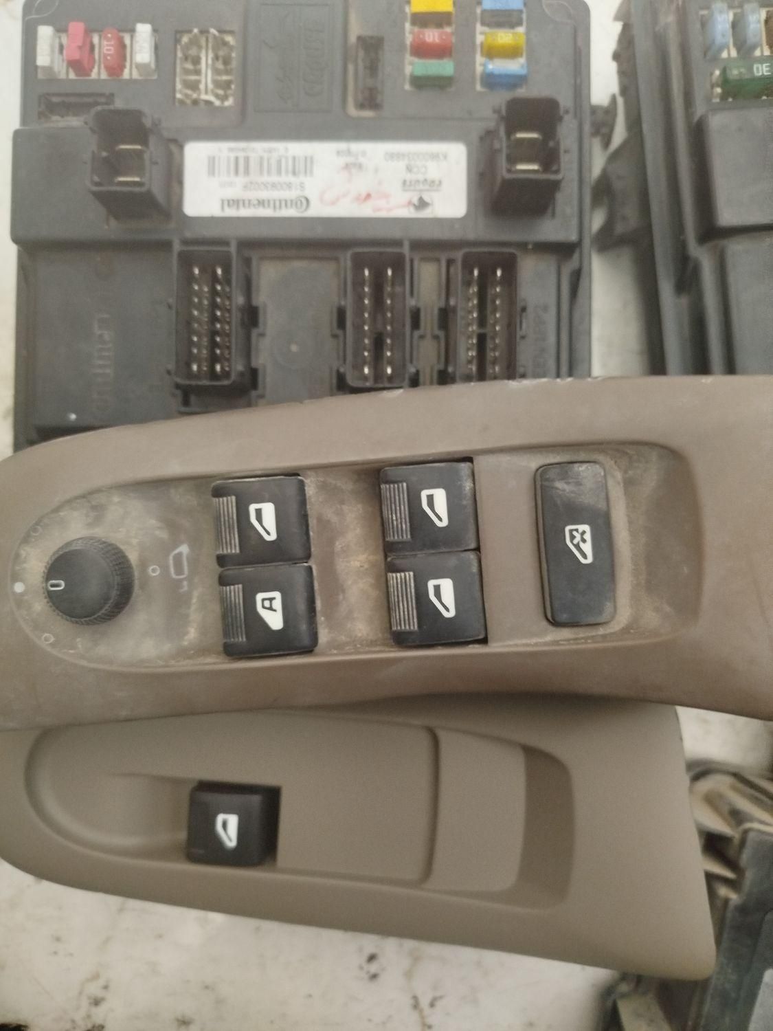 جعبه فیوز ccn کلید شیشه بالابر سمند رانا EL|قطعات یدکی و لوازم جانبی|شیراز, تحویلی|دیوار