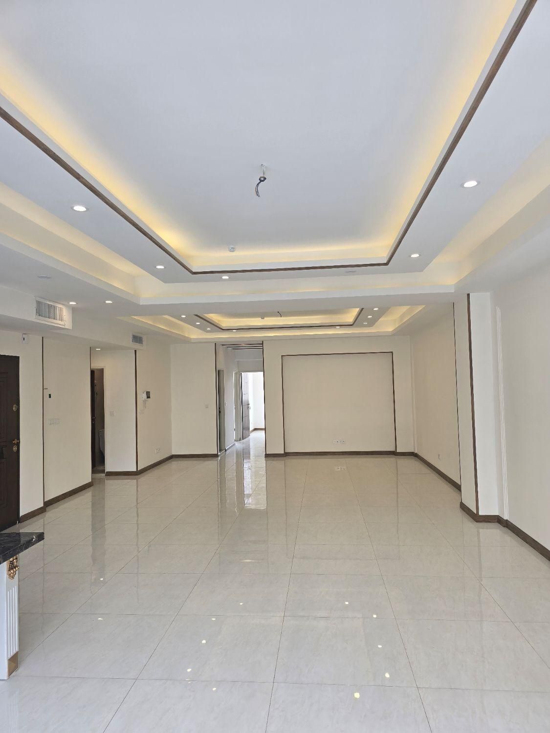 آپارتمان ۱۳۸ نوساز با دو پارکینگ|فروش آپارتمان|تهران, دریان‌نو|دیوار