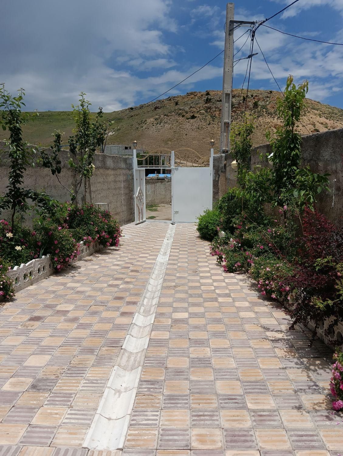 اجاره خانه ویلایی دربستی|اجارهٔ کوتاهمدت ویلا و باغ|سرعین, |دیوار