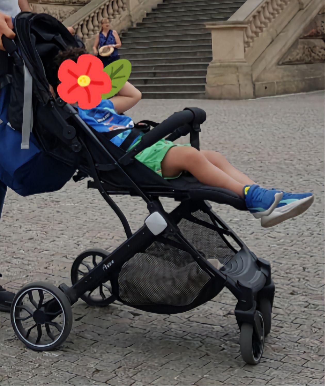 کالسکه اسپانیایی Axes کابین سایز|کالسکه و لوازم جانبی|رشت, نامجو|دیوار