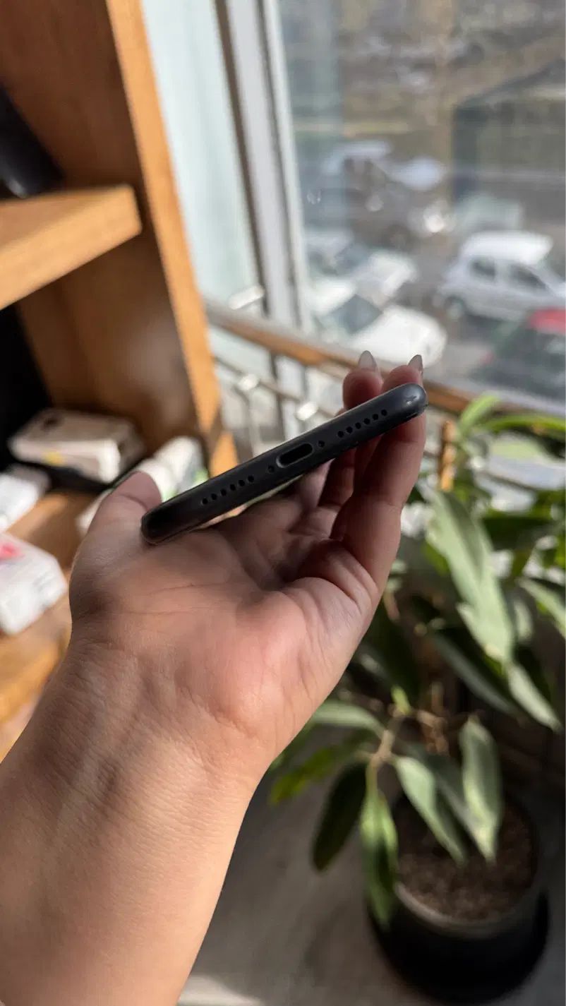 اپل iPhone 11 با حافظهٔ ۱۲۸ گیگابایت|موبایل|مشهد, احمدآباد|دیوار
