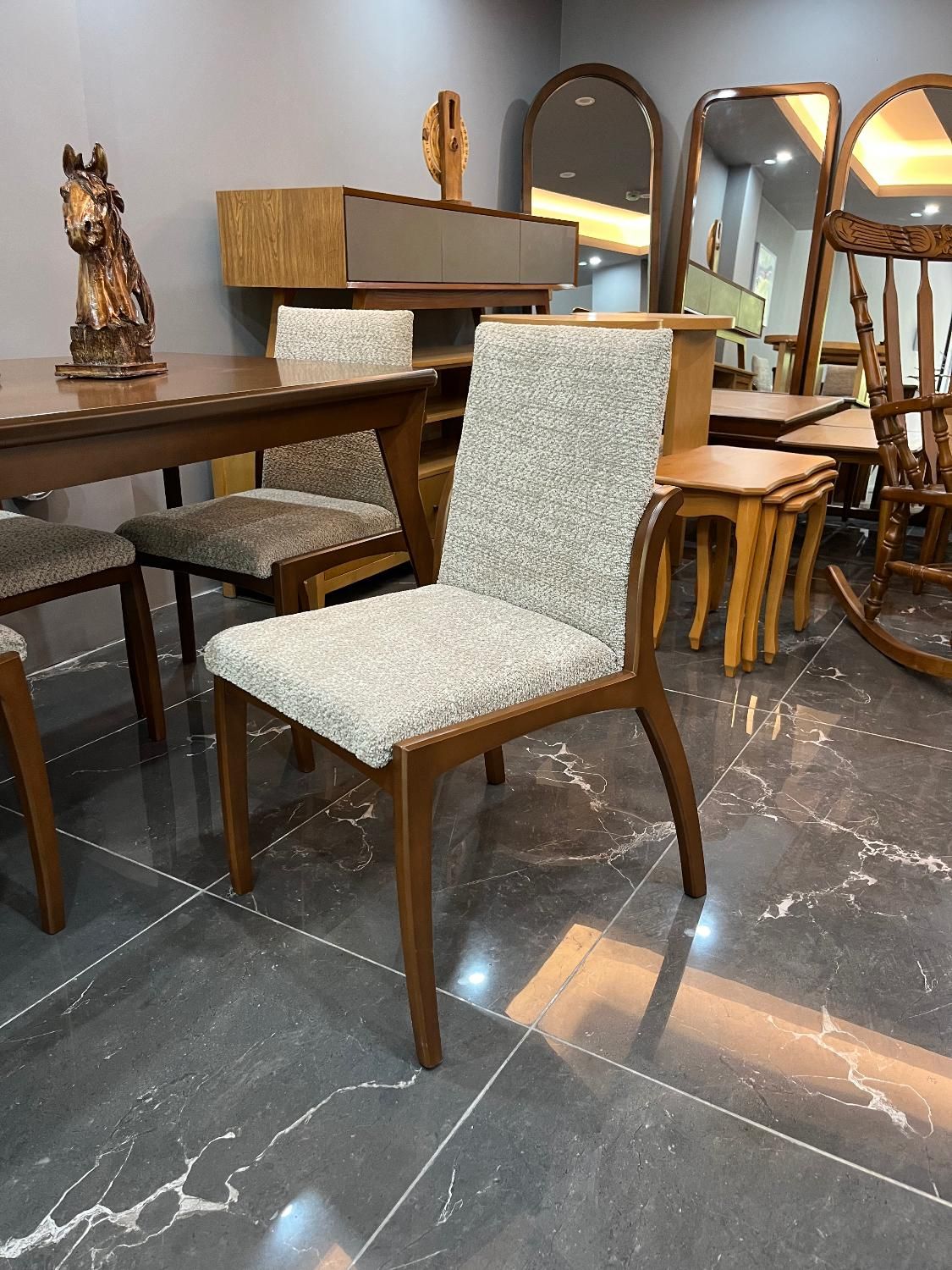 غذاخوری رویال|میز و صندلی غذاخوری|بجنورد, |دیوار