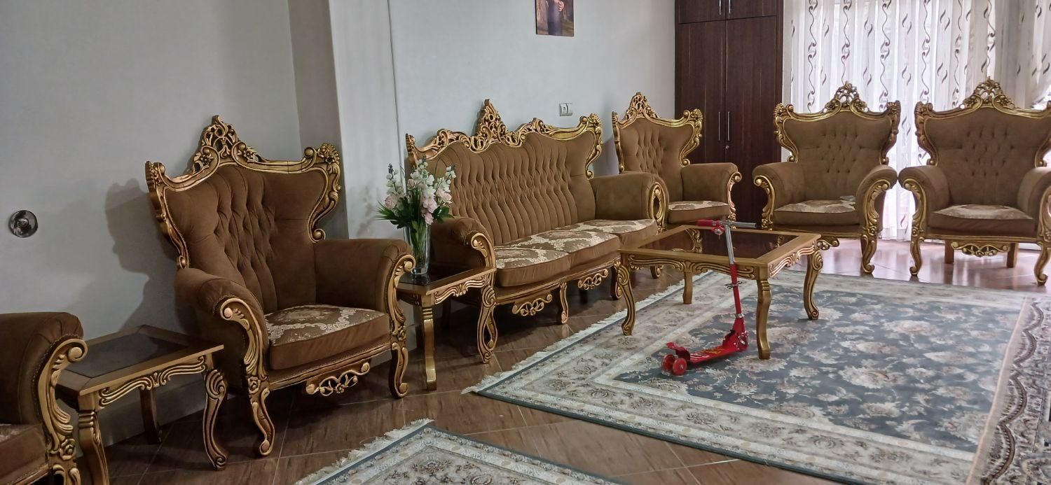 مبلمان ۹نفره|مبلمان خانگی و میز عسلی|اصفهان, قهجاورستان|دیوار