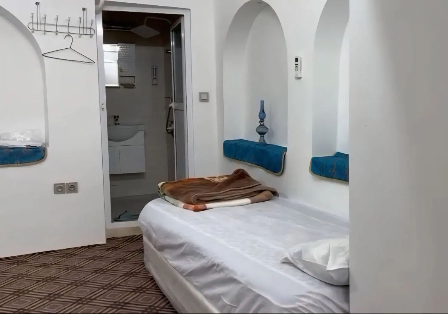 عمارت تاریخی مرمت شده معاوضه با ملک تهران|فروش خانه و ویلا|تهران, هروی|دیوار