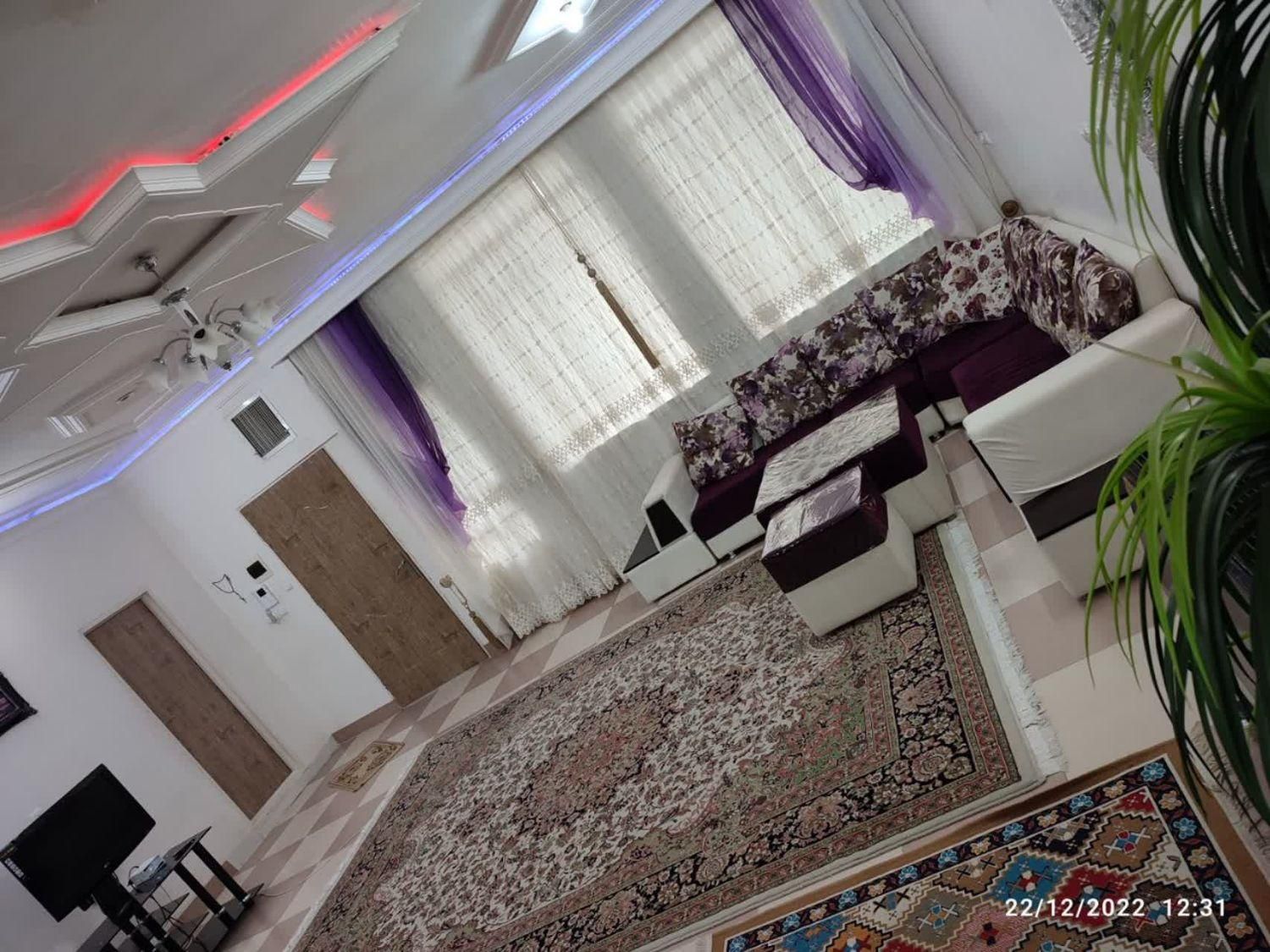 اجاره روزانه خانه ویلایی دربست انتهای گلدشت|اجارهٔ کوتاه‌مدت ویلا و باغ|بروجرد, |دیوار