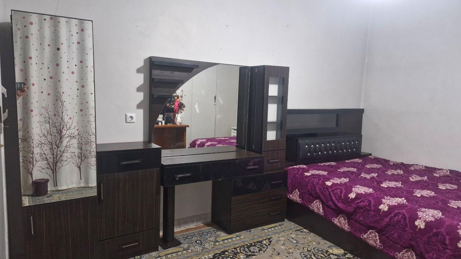 تخت‌خواب|تخت و سرویس خواب|شاهین‌شهر, نظامی|دیوار