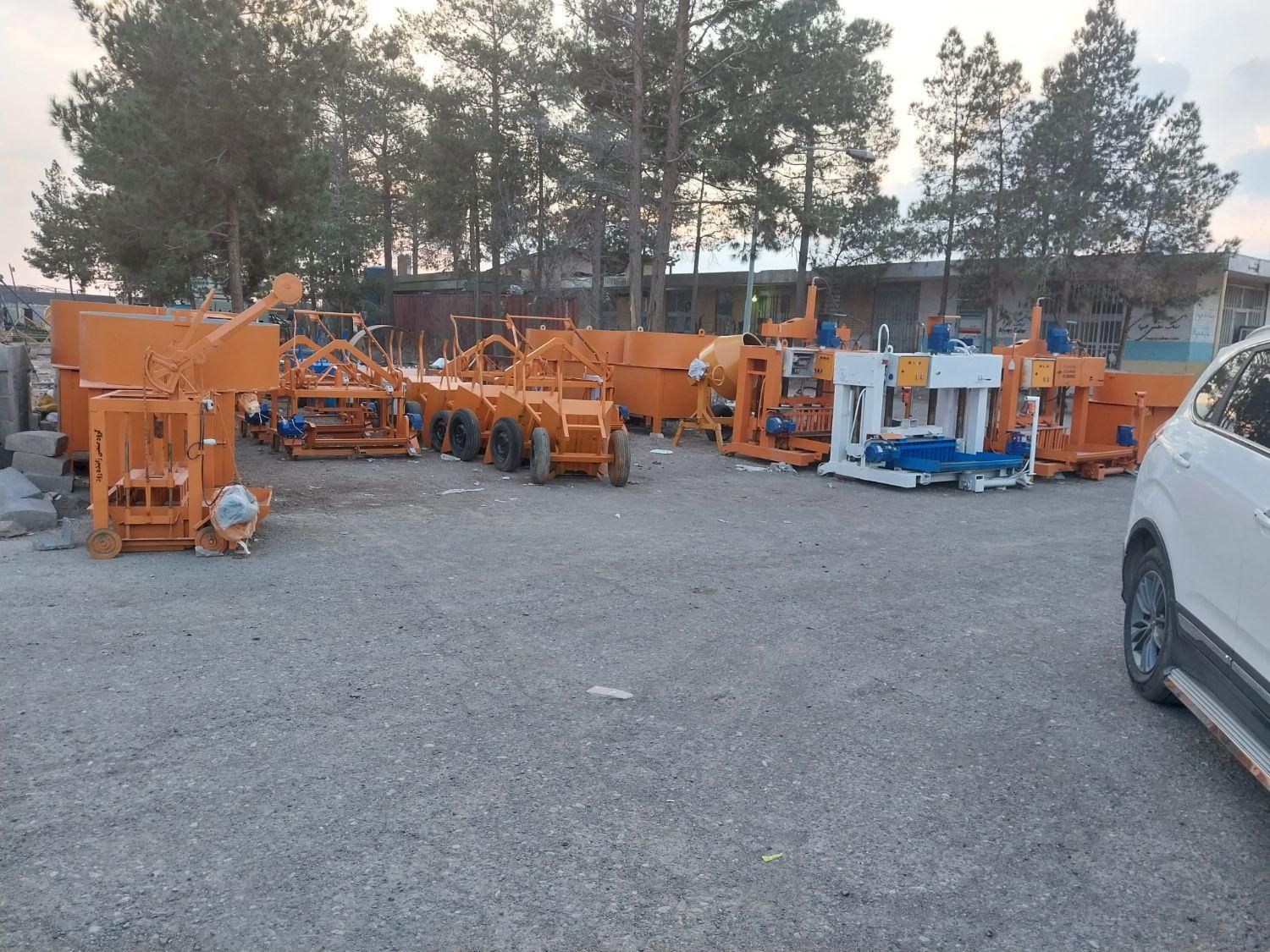 انبوه سازه سپاهان دستگاه بلوک زن جدول زن|ماشین‌آلات صنعتی|جیرفت, |دیوار