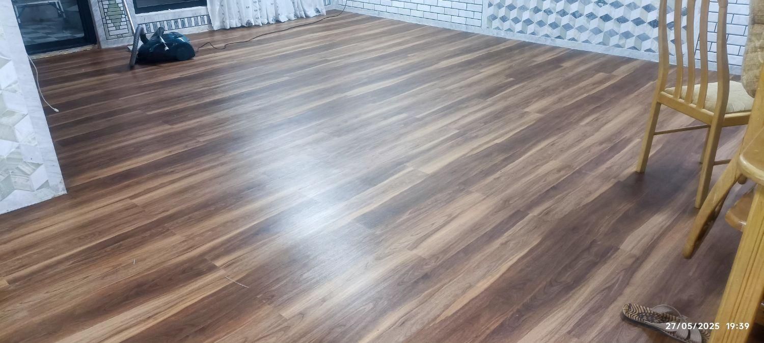 نصب پارکت کفپوشpvcچمن مصنوعی کمددیواری ماربل ترمو|خدمات پیشه و مهارت|دزفول, |دیوار