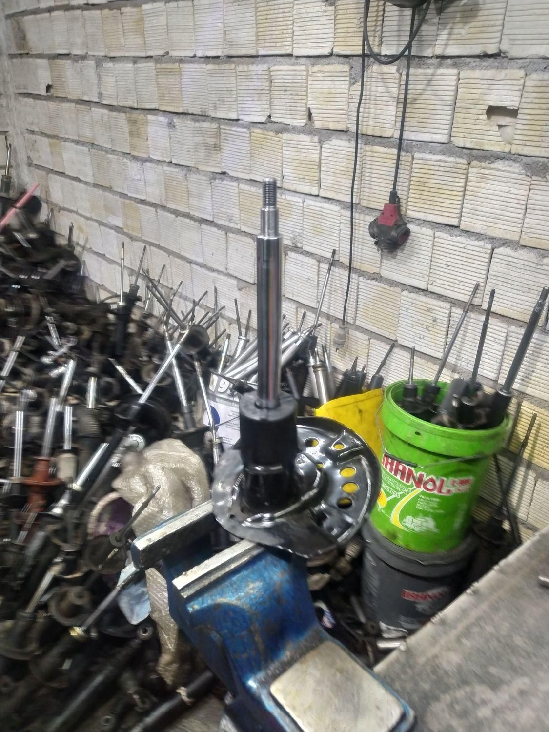 کمک فنر پژو پراید تیبا تویوتا واستوک انواع خودرو|قطعات یدکی و لوازم جانبی|خرمآباد, |دیوار