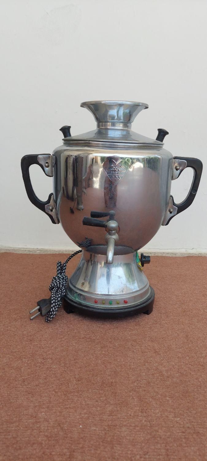 دو مدل سماور نو برقی و سماور کارکرده گازی سالم|سماور، چای‌ساز، قهوه‌ساز|بابلسر, |دیوار