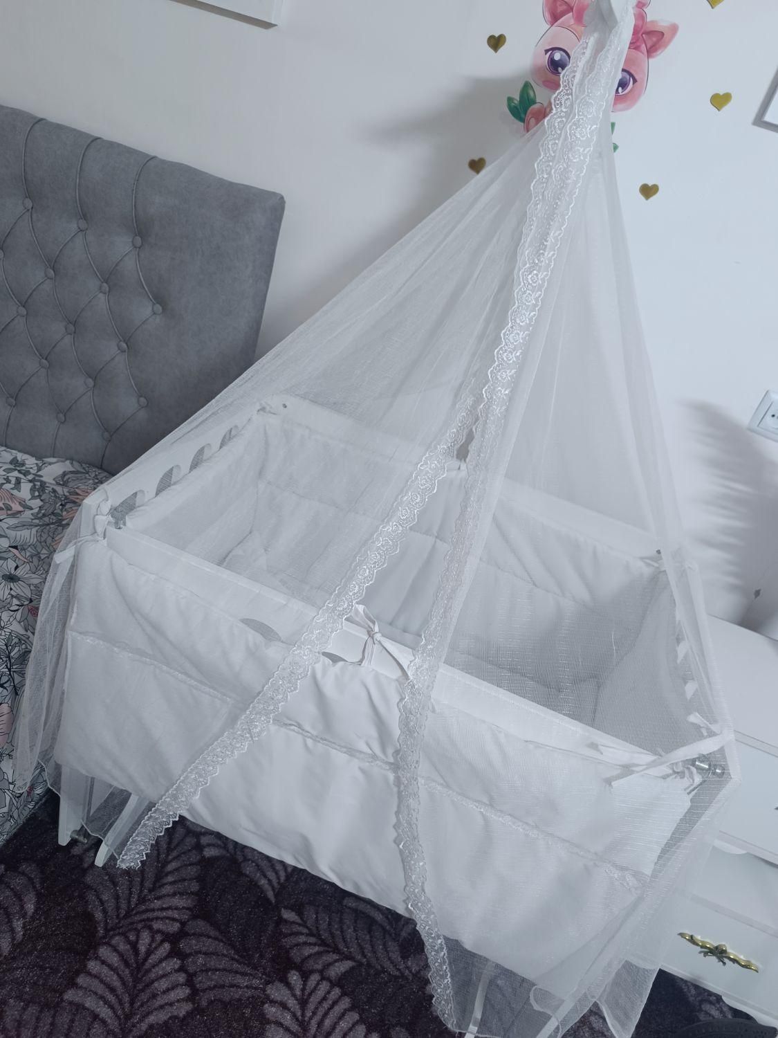 تخت و گهواره سه کاره|تخت و صندلی بچه|نسیم‌شهر, |دیوار