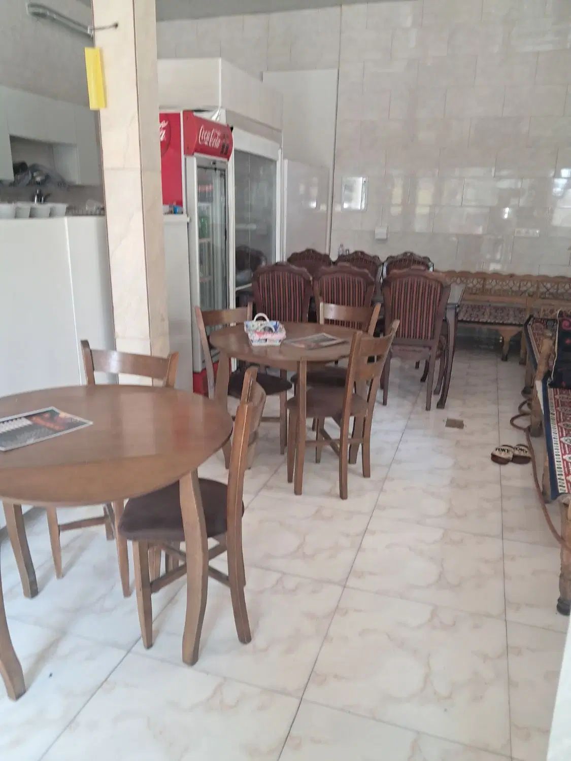 استخدام یک منشی خانم ویک شاطر ویک کبابپز|استخدام خدمات فروشگاه و رستوران|کرج, حصارک پایین|دیوار