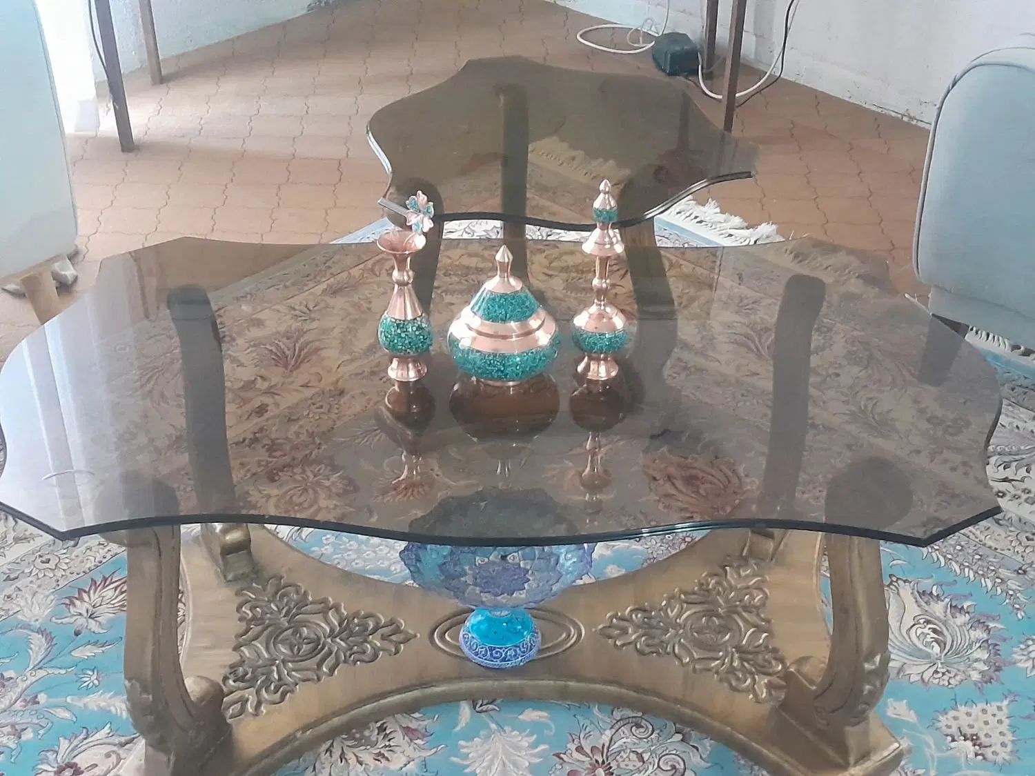 مبلمان استیل ۶نفره همراه با دوگل میز و یک میز وسط|مبلمان خانگی و میز عسلی|شاهین‌شهر, فردوسی|دیوار