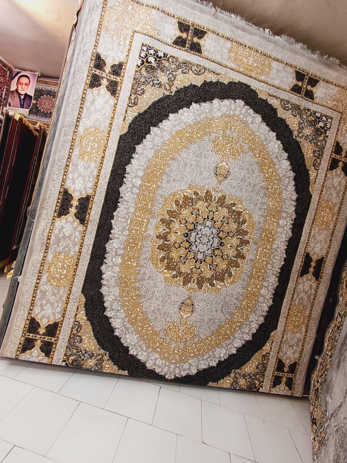 فرش طرح ۷۰۰شانه ترکم ۲۵۵۰ نخ بی سی اف اخر انباری|فرش|مشهد, طلاب|دیوار