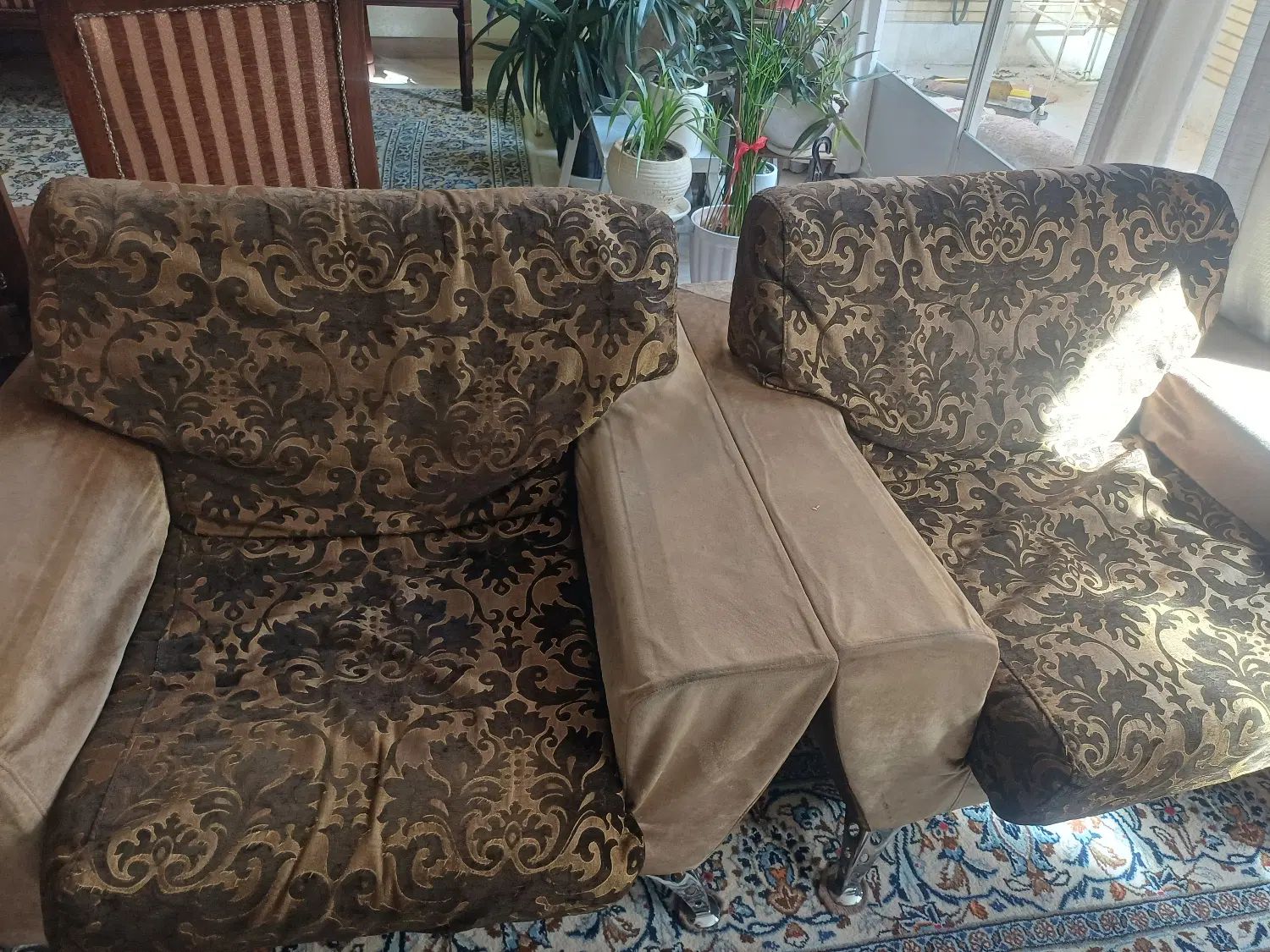 مبل راحتی|مبلمان خانگی و میز عسلی|اصفهان, باغ نگاره|دیوار