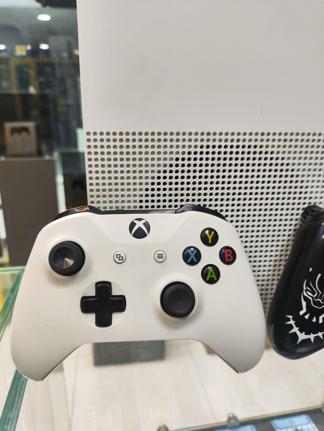 xbox one s یک ترا دو دسته|کنسول، بازی ویدئویی و آنلاین|کرج, مهرویلا جنوبی|دیوار