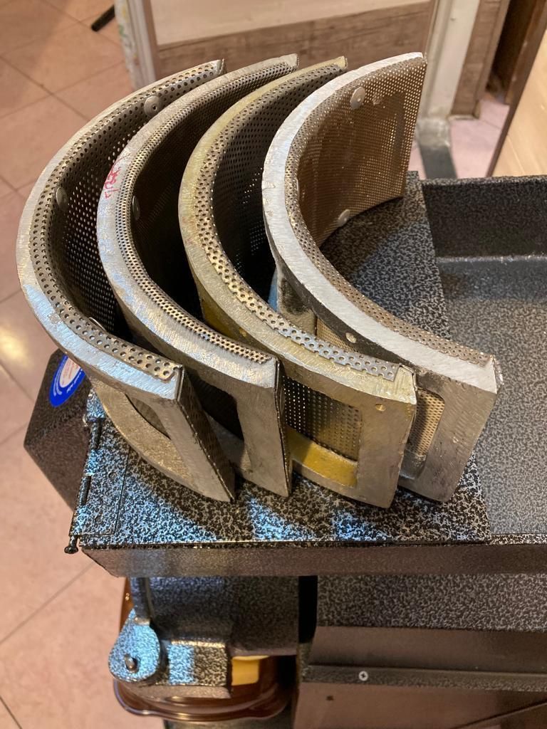 آسیاب صنعتی عطاری و ادویه گندم زردچوبه هسته خرما|فروشگاه و مغازه|تهران, شیخ هادی|دیوار