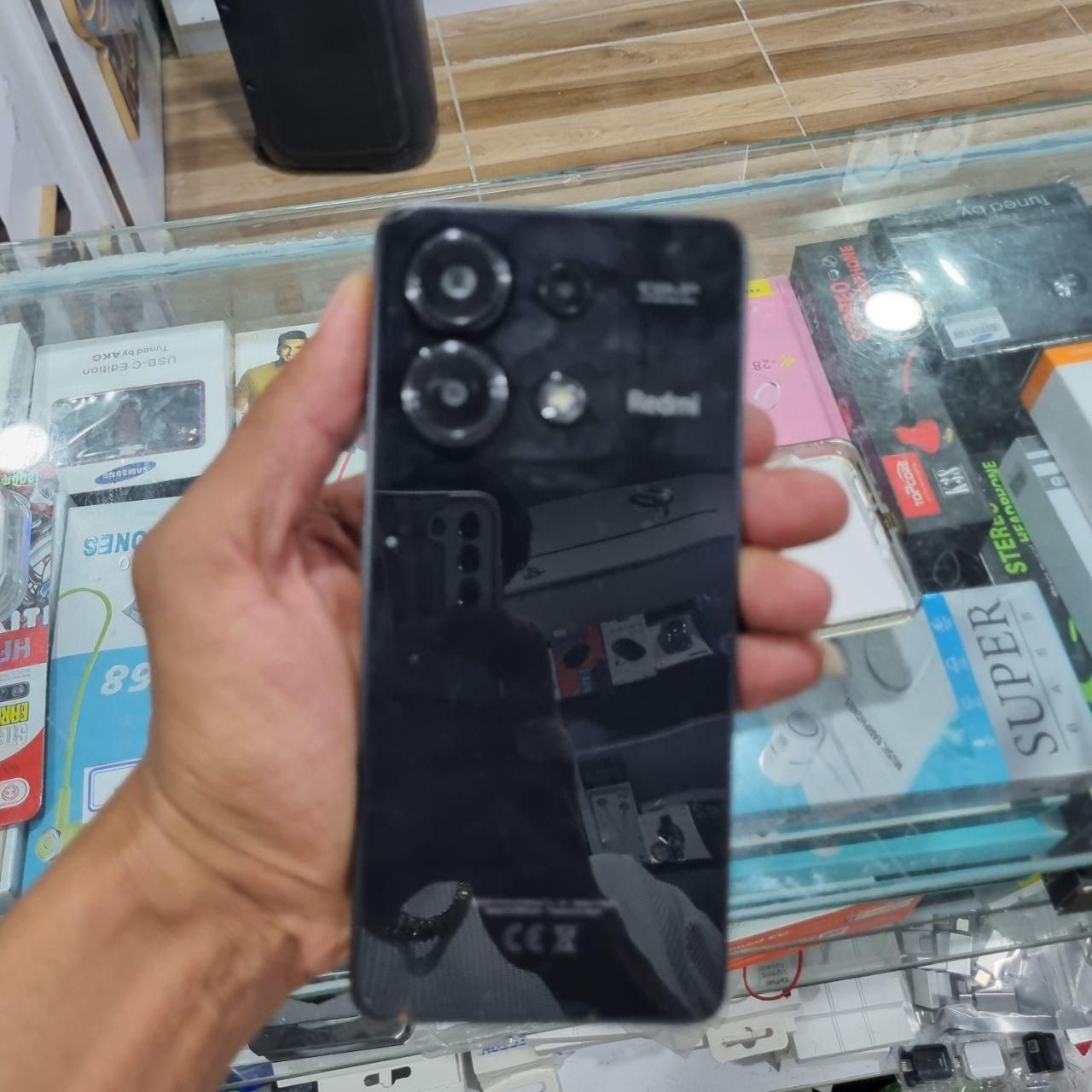شیائومی Redmi Note 13 با حافظهٔ ۲۵۶ گیگابایت|موبایل|اصفهان, برازنده|دیوار