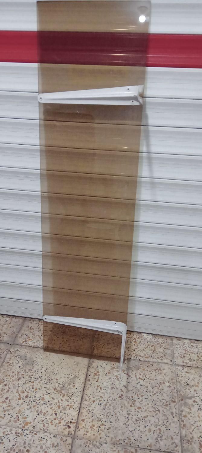 قفسه شیشه ای|کتابخانه، شلف، قفسه‌های دیواری|میانه, |دیوار