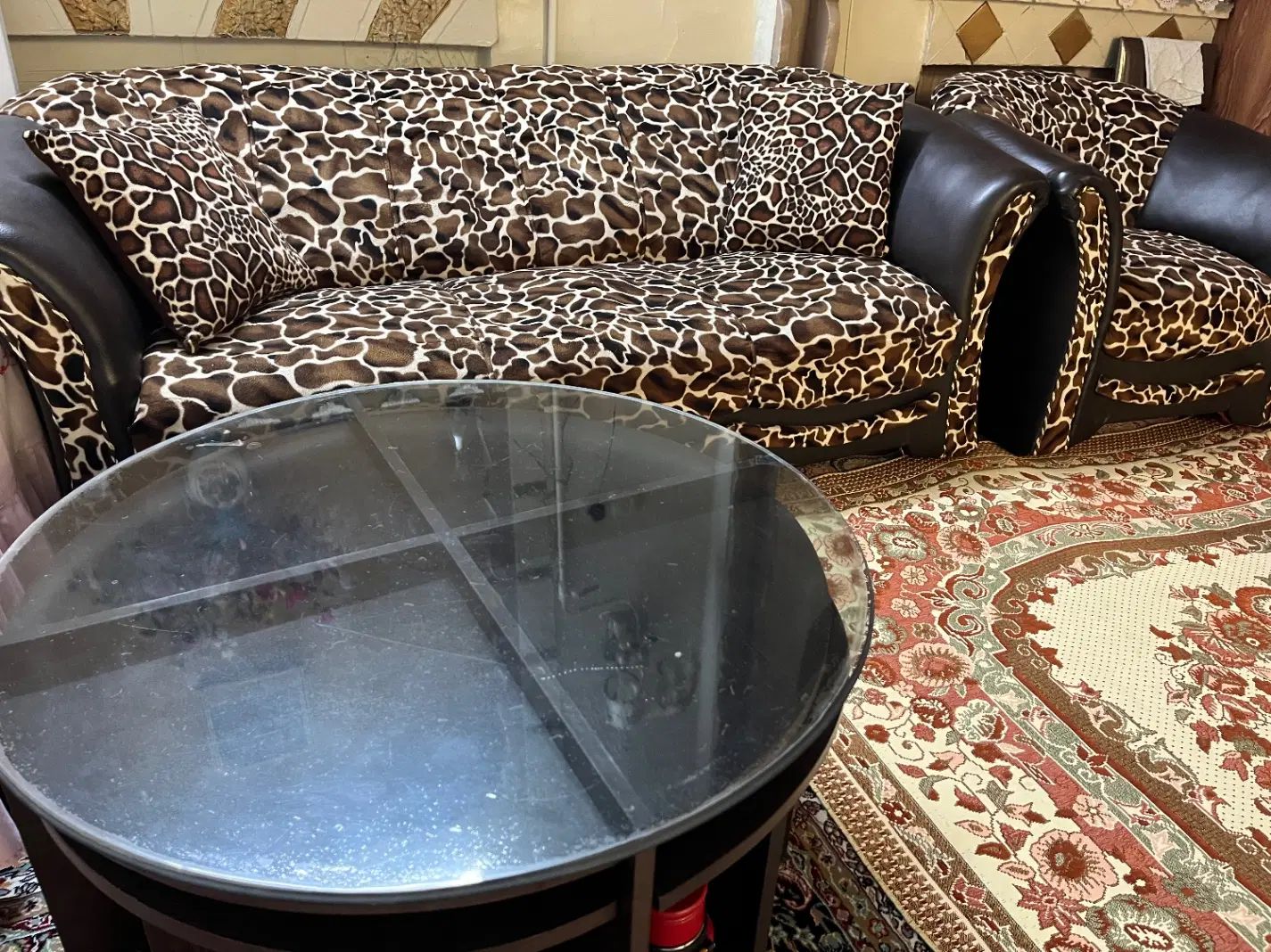 مبل کار کرده تمیز|مبلمان خانگی و میز عسلی|تهران, بیسیم|دیوار