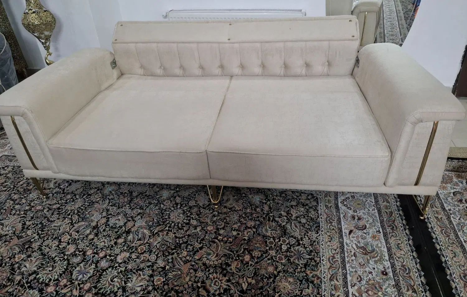 مبل چستر سه نفره با جنس بهترین پارچه و تخت شو|مبلمان خانگی و میز عسلی|نسیم‌شهر, نسیم‌شهر|دیوار