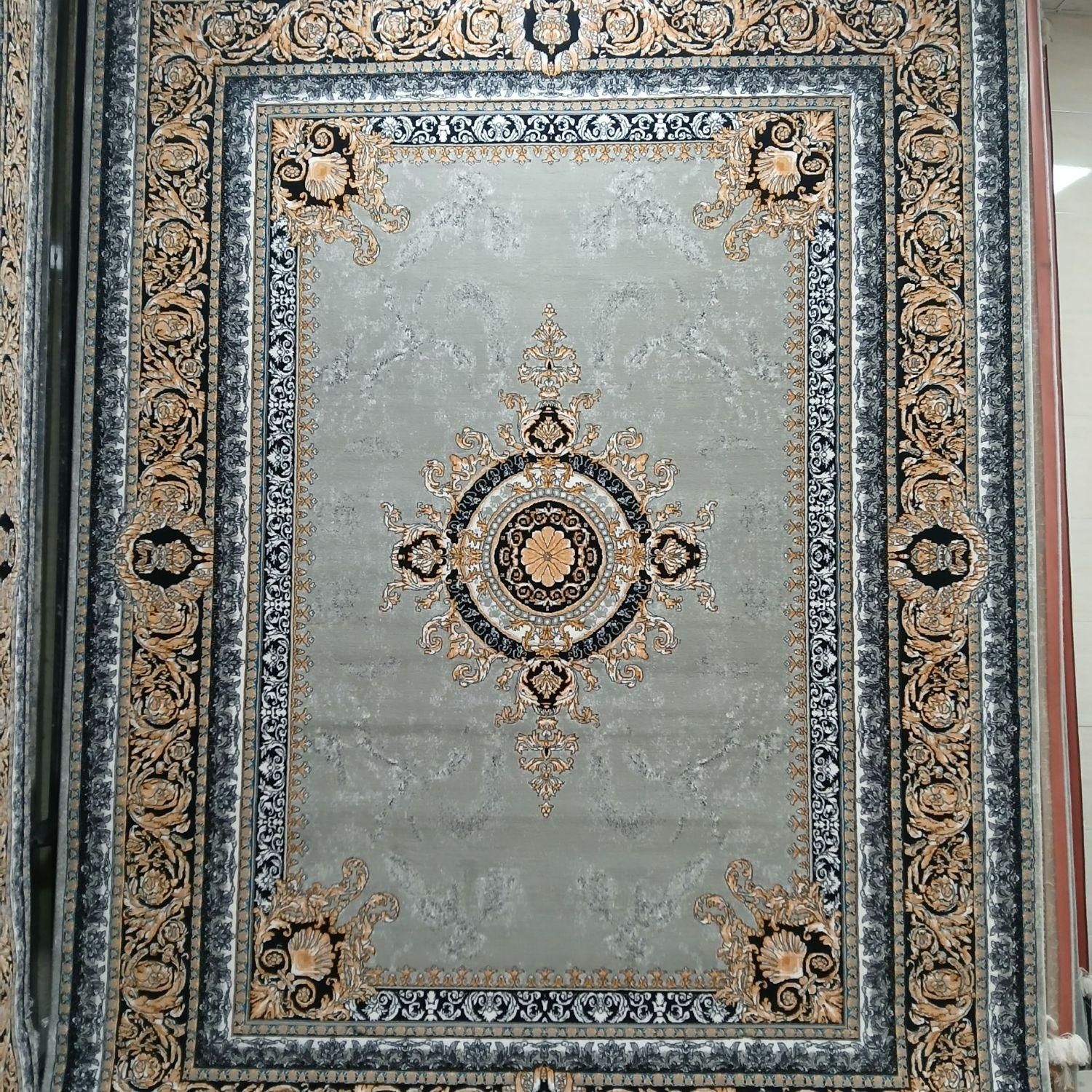 فرش ۱۲متری و ۹متری و ۶متری ورساج زیبا|فرش|خرمآباد, |دیوار