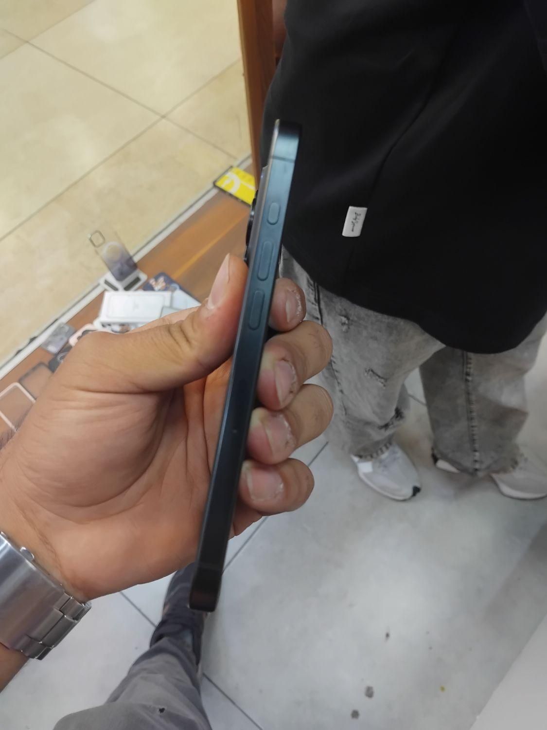 iphone 15pro|موبایل|تهران, مهرآباد جنوبی|دیوار