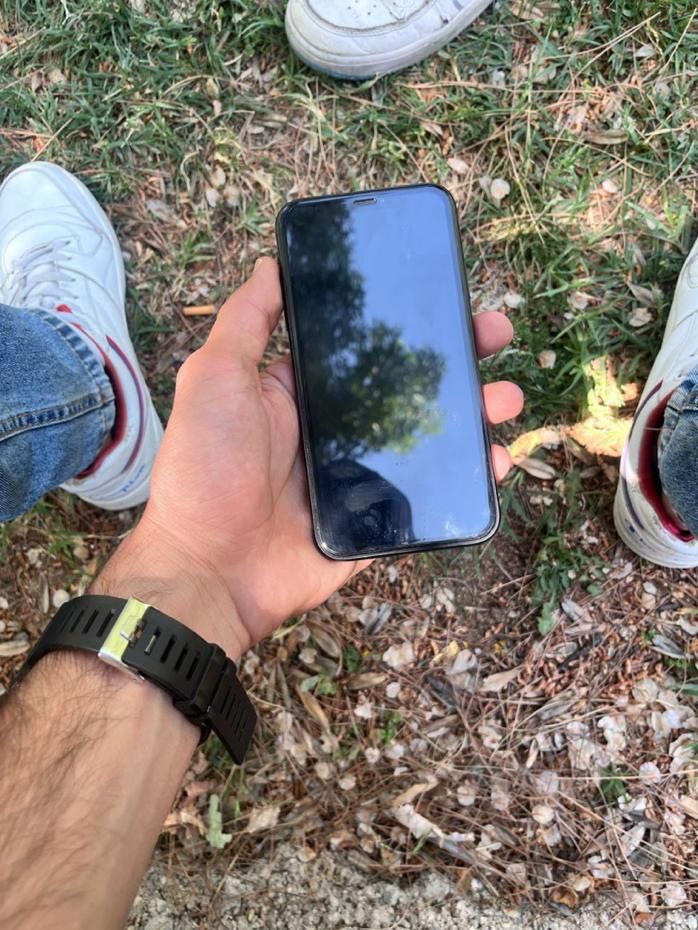 اپل iPhone XR با حافظهٔ ۱۲۸ گیگابایت|موبایل|شیراز, باغ تخت|دیوار
