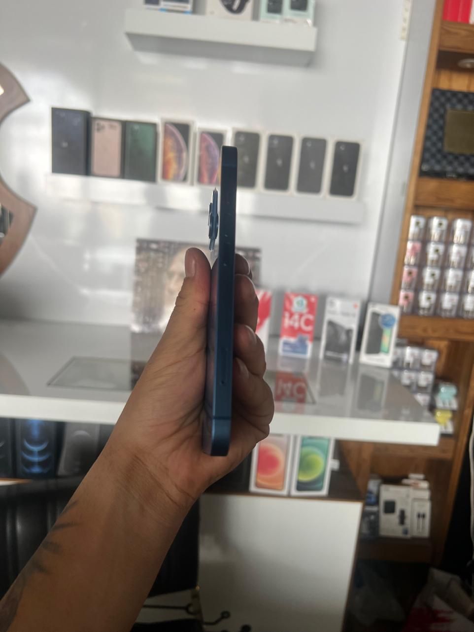 اپل iPhone 13 باطری ۸۴|موبایل|یزد, |دیوار