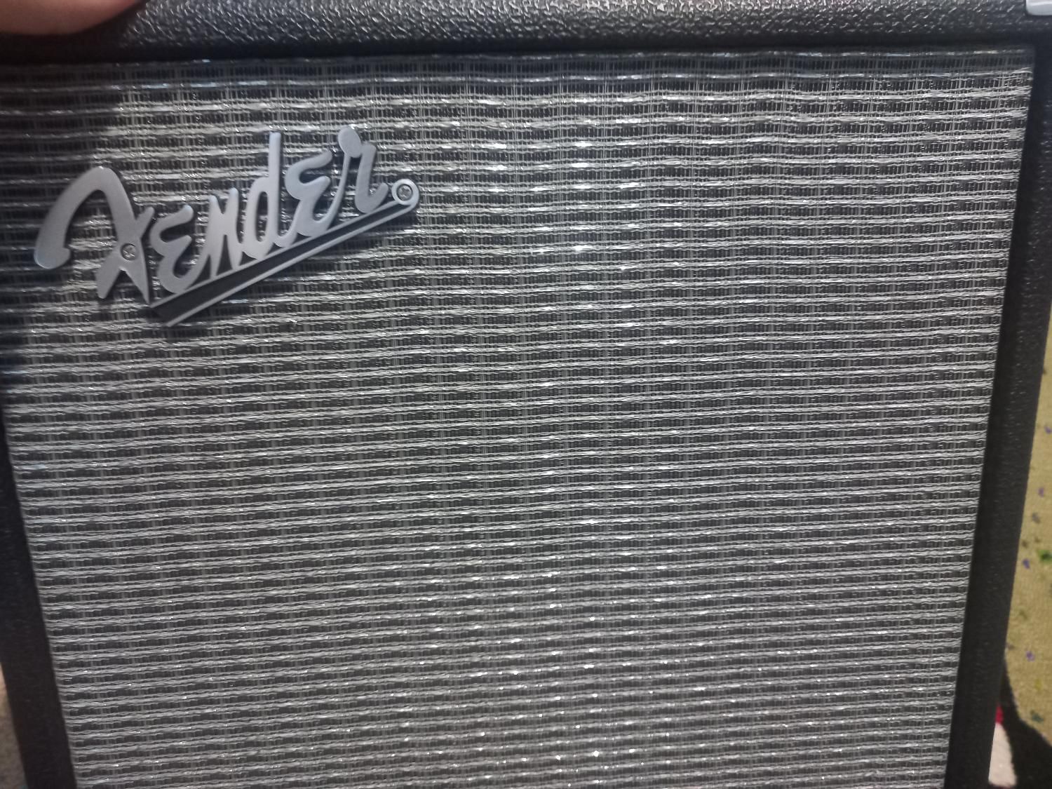 امپ/امپلیفایر Fender Rumble 15 watt گیتار بیس|گیتار، بیس، امپلیفایر|تهران, دبستان|دیوار