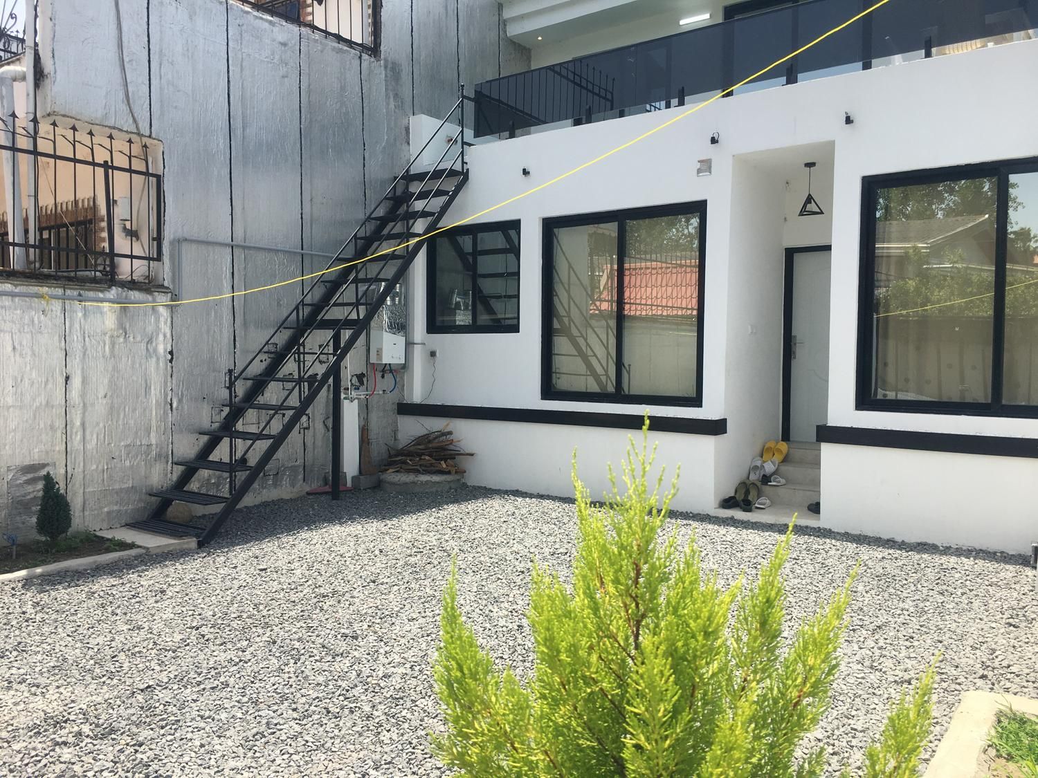 ویلا دربست ساحلی تمیز(مالک)|اجارهٔ کوتاهمدت ویلا و باغ|فریدونکنار, |دیوار