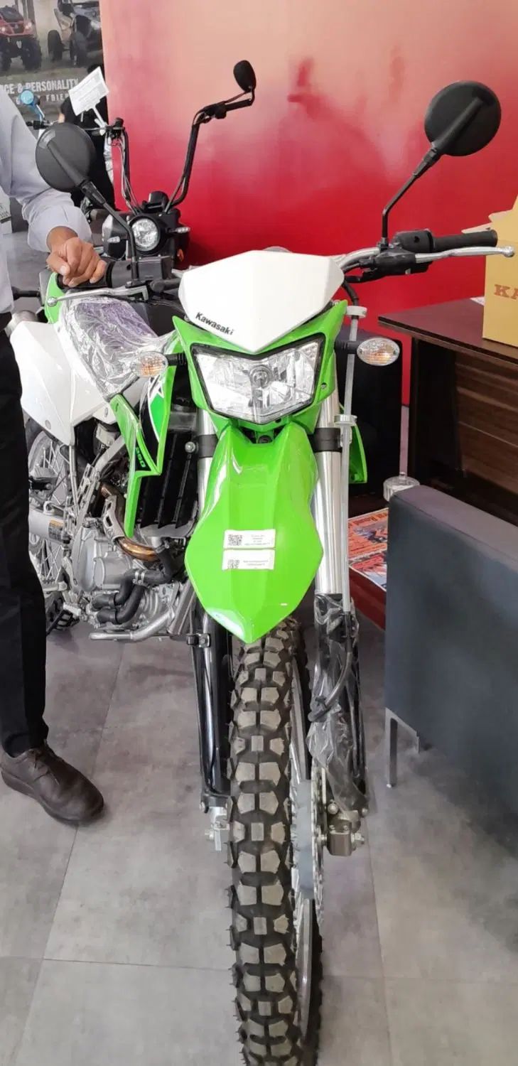 موتور تریل کاوازاکی klx  250  مدل ۱۴۰۳ خشک|موتورسیکلت|تهران, شهرک چیتگر|دیوار