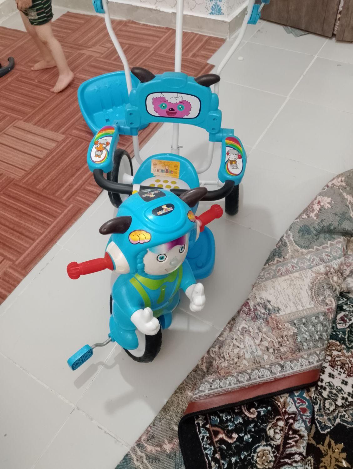 سه چرخه کودک فقط 800|اسباببازی بچه|ایلام, |دیوار