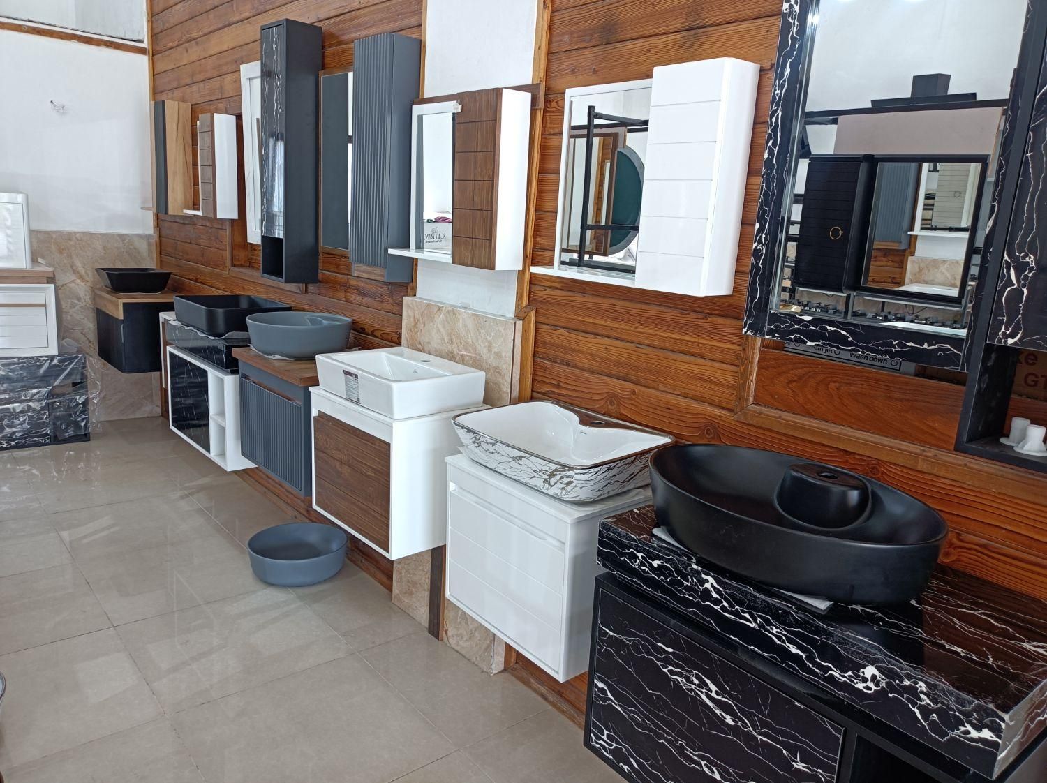 حراج کابین و آینه باکس|لوازم سرویس بهداشتی|نوشهر, |دیوار