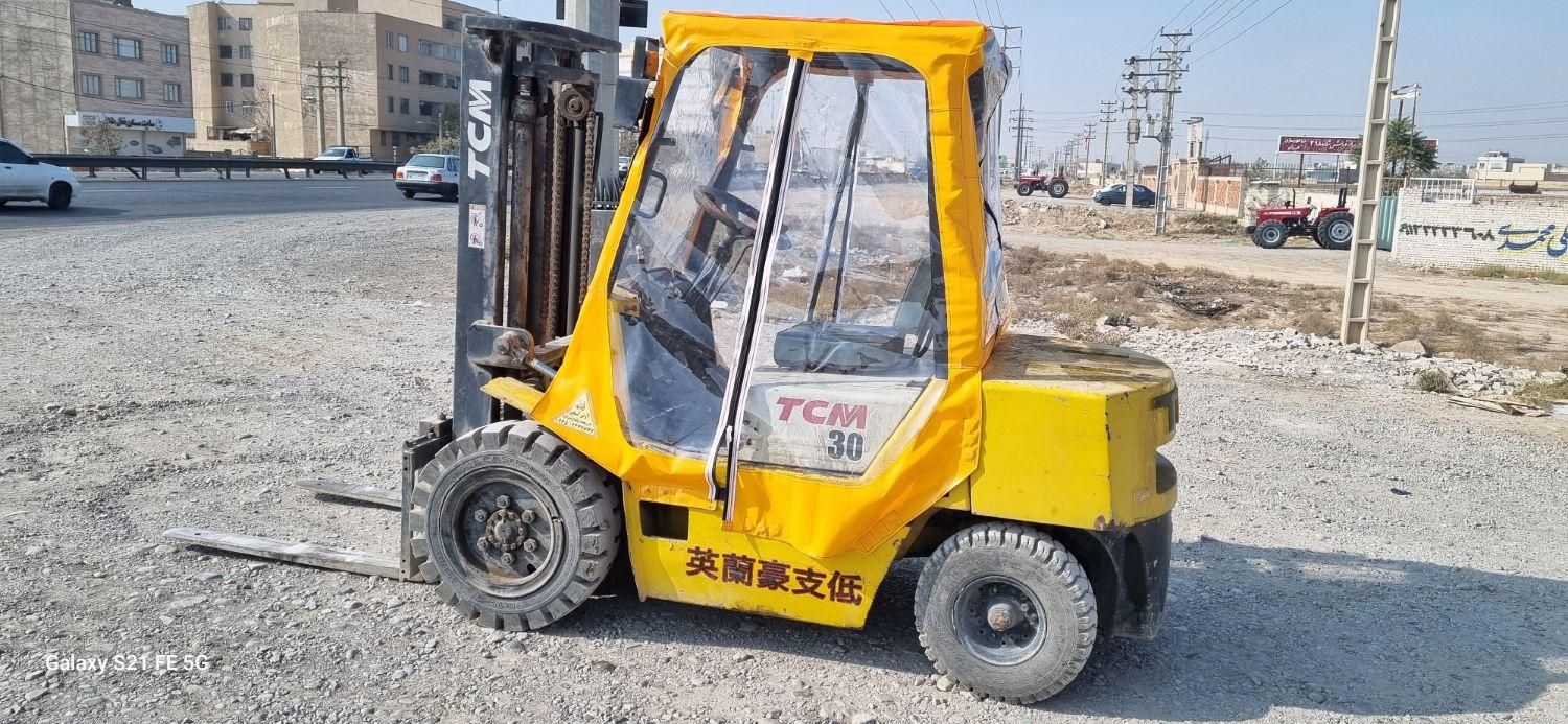 لیفتراک دیزلی 3 تن اصل ژاپن|ماشینآلات صنعتی|ورامین, شهرک فجر|دیوار