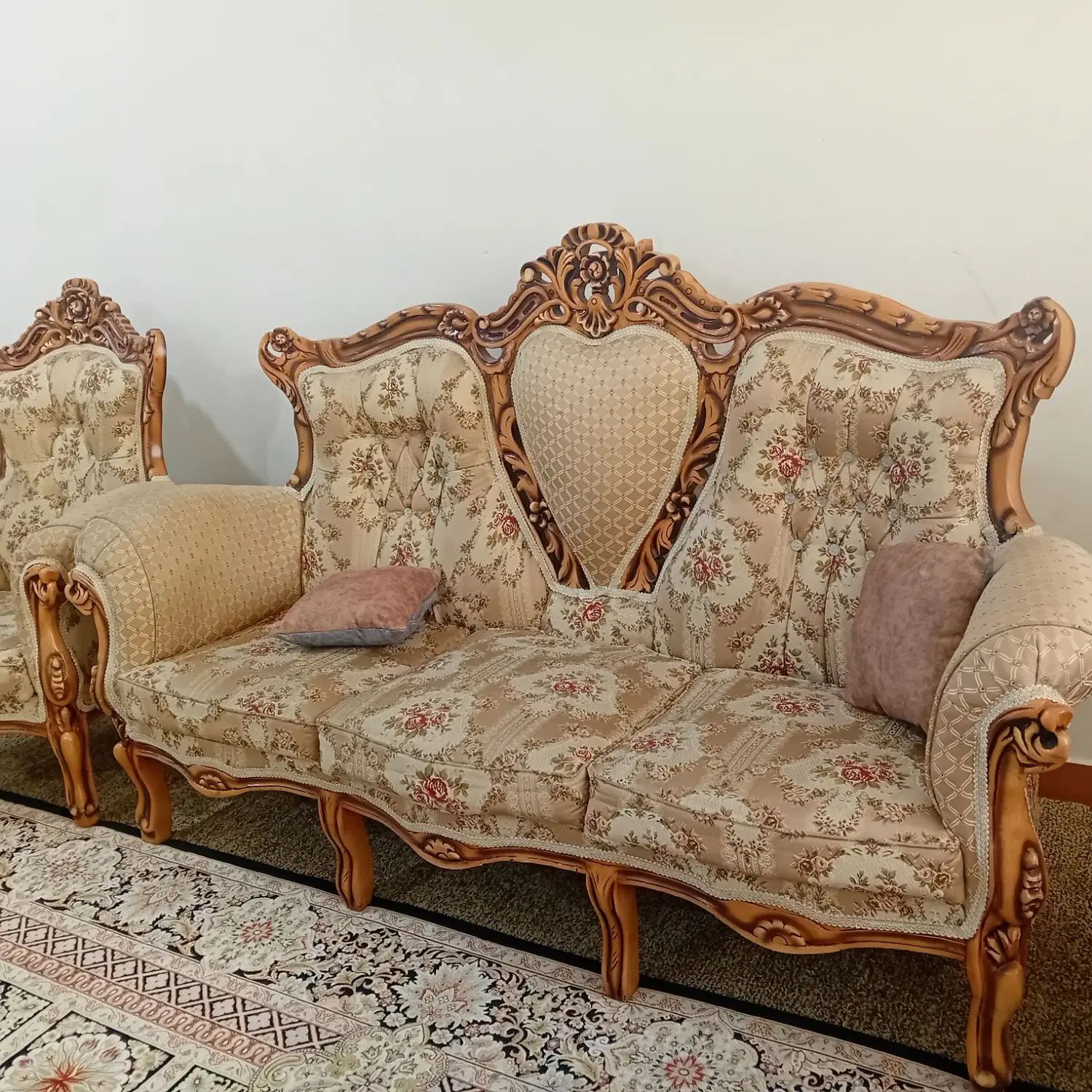 مبلمان سلطنتی ۹ نفره همراه با نهار خوری ۶ نفره|مبلمان خانگی و میز عسلی|دهلران, |دیوار
