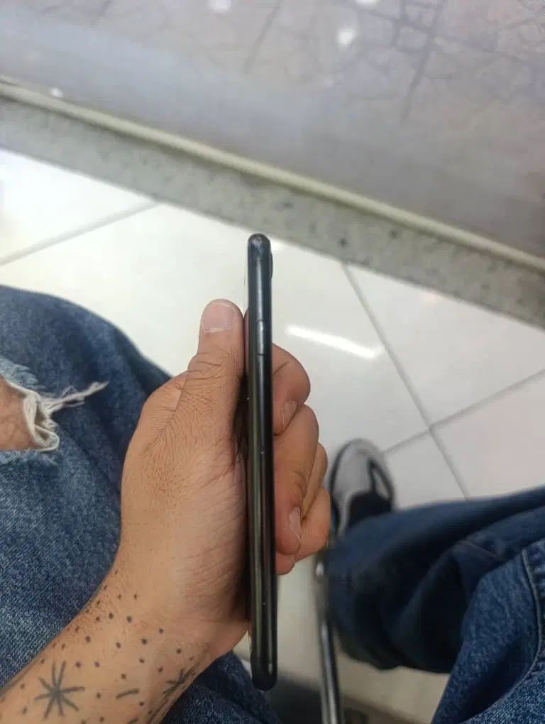 Iphone se 2020|موبایل|تهران, تهرانسر مرکزی|دیوار