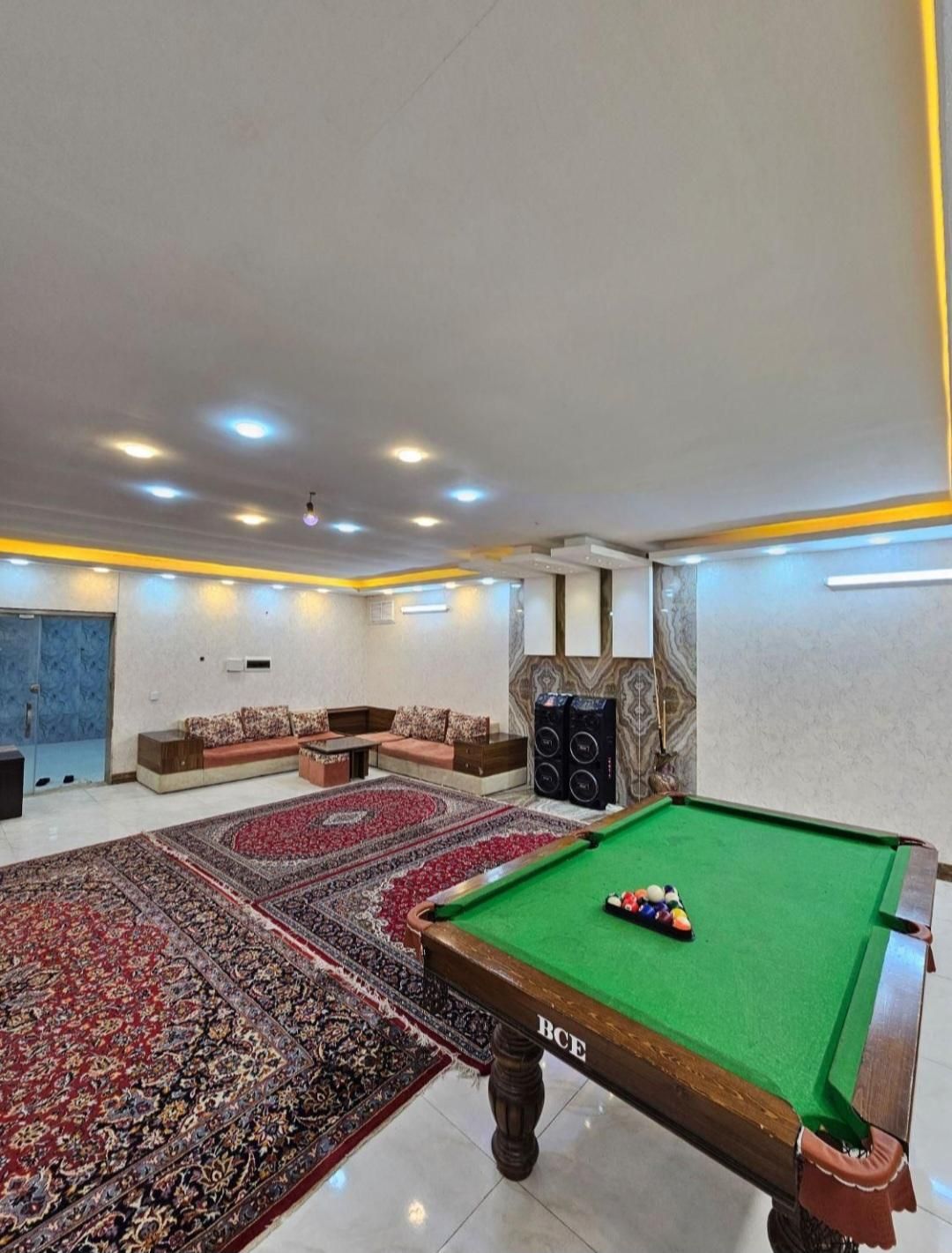 اجاره استخر ابگرم و جکوزی بیلیارد کفتراباد|اجارهٔ کوتاهمدت ویلا و باغ|مبارکه, |دیوار