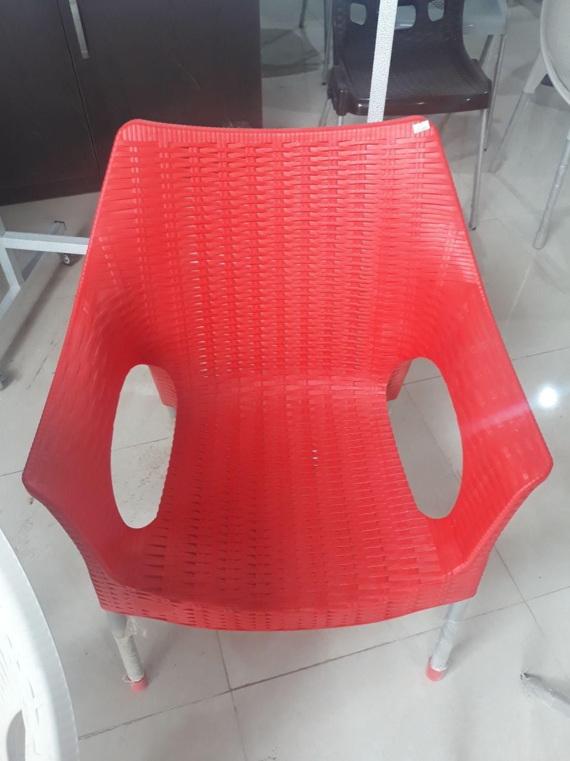 انواع میز و صندلی پلاستیکی|میز و صندلی غذاخوری|برخوار, |دیوار