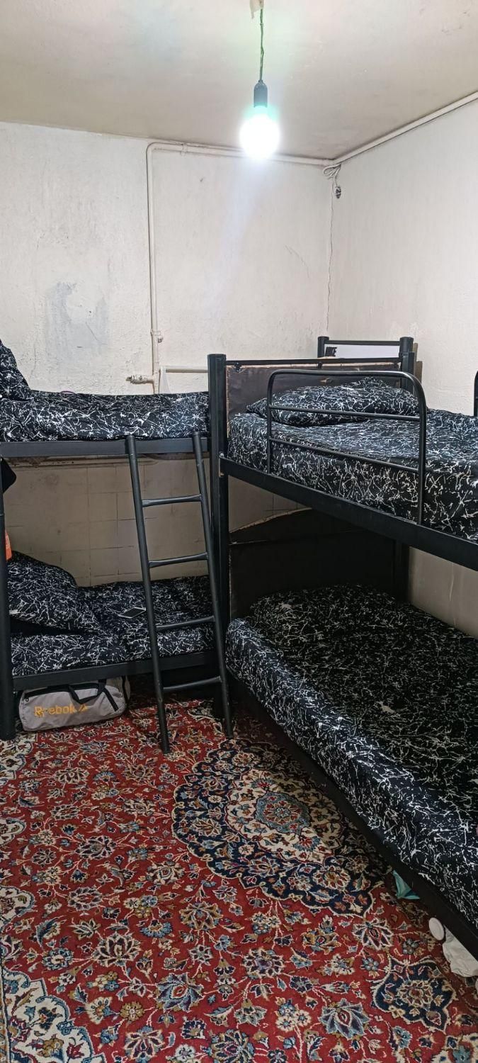 خوابگاه اقامتگاه پانسیون آقایان|اجارهٔ کوتاه‌مدت آپارتمان و سوئیت|تهران, امام زاده حسن|دیوار
