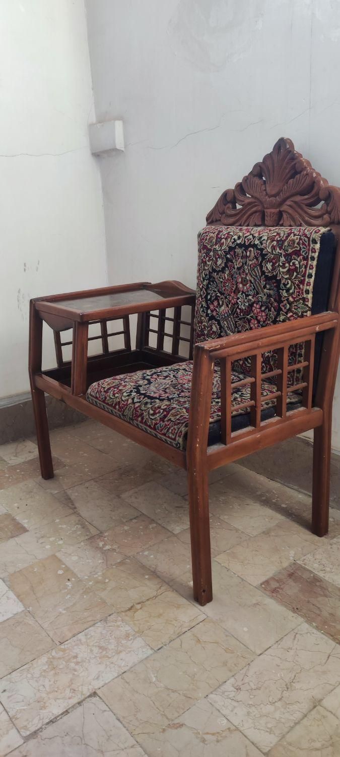 میز تلفن قالیه نو با قیمت خیلی خیلی پایین|میز تلفن|کرمان, |دیوار