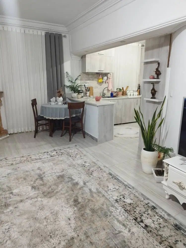۷۰متر/۲خواب/طبقه چهارم/فاقد آسانسور/پل بوسار|فروش آپارتمان|رشت, سعدی (تختی)|دیوار