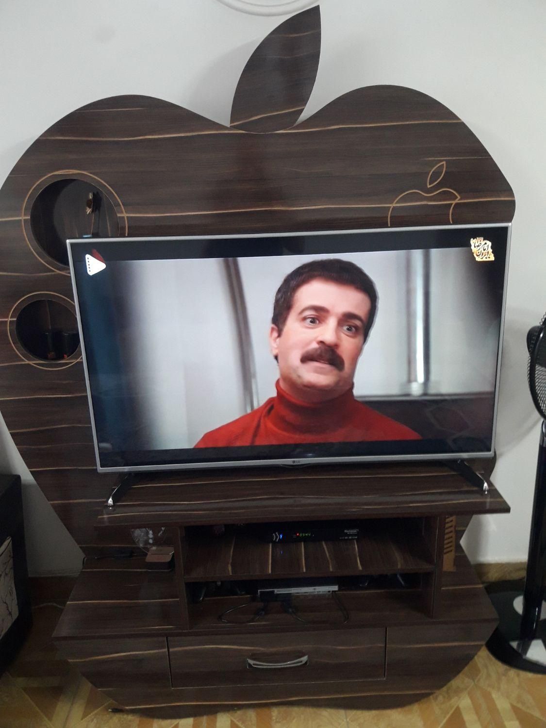 تخت کودک نانو.میز TV.میز پذیرایی.بوفه.ساعت|میز تلویزیون|رشت, لاکان شهر|دیوار