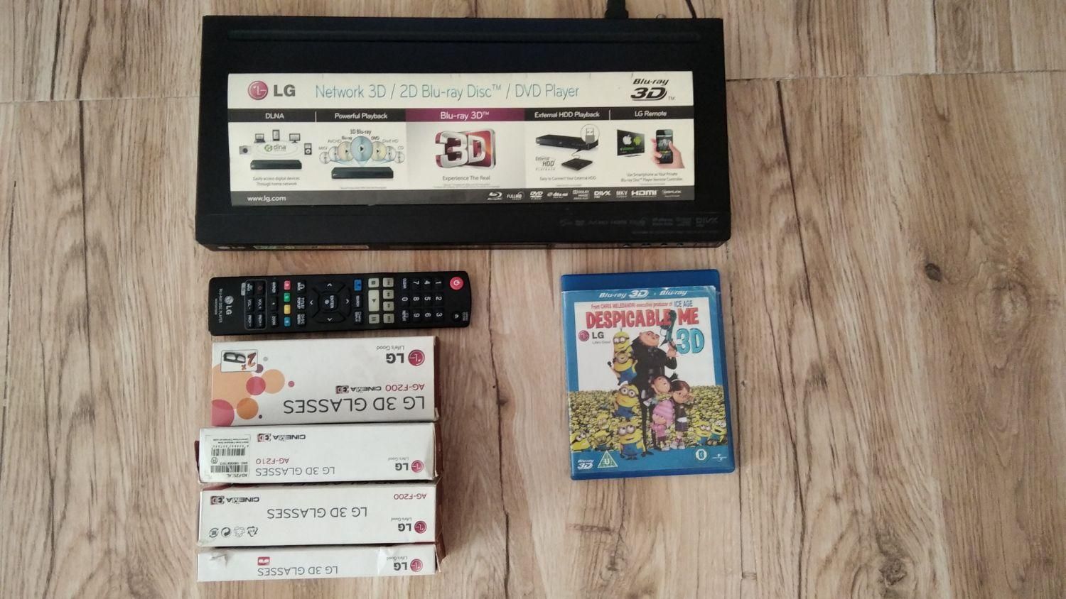 دستگاه بلوری با فیلم و عینک سه بعدی|پخش‌کننده DVD و ویدیو|تهران, هفده شهریور|دیوار