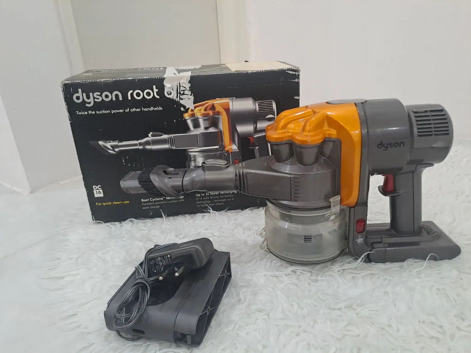 جاروشارژی Dyson DC16 اصل + باتری و شارژر|جاروبرقی، جارو شارژی، بخارشو|تهران, علی‌آباد|دیوار