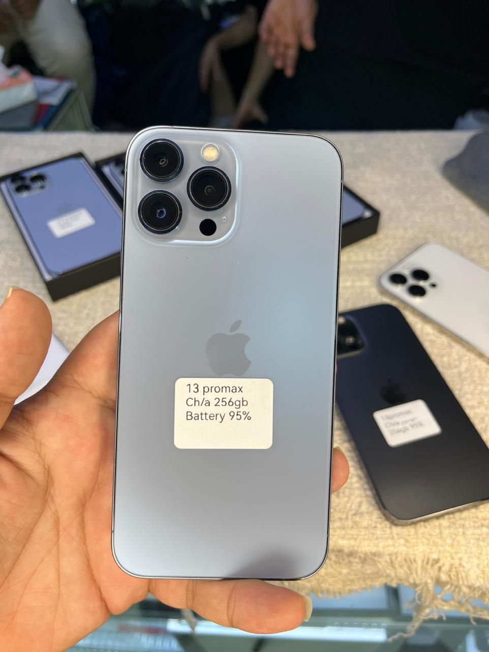 اپل iPhone 13 Pro Max با حافظهٔ ۲۵۶ گیگابایت|موبایل|اهواز, ۳۰ متری|دیوار