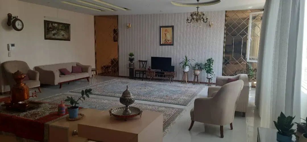 اجاره آپارتمان ۲۴۰ متری ۳ خوابه در طلاب علیمردانی|اجارهٔ آپارتمان|مشهد, طلاب|دیوار